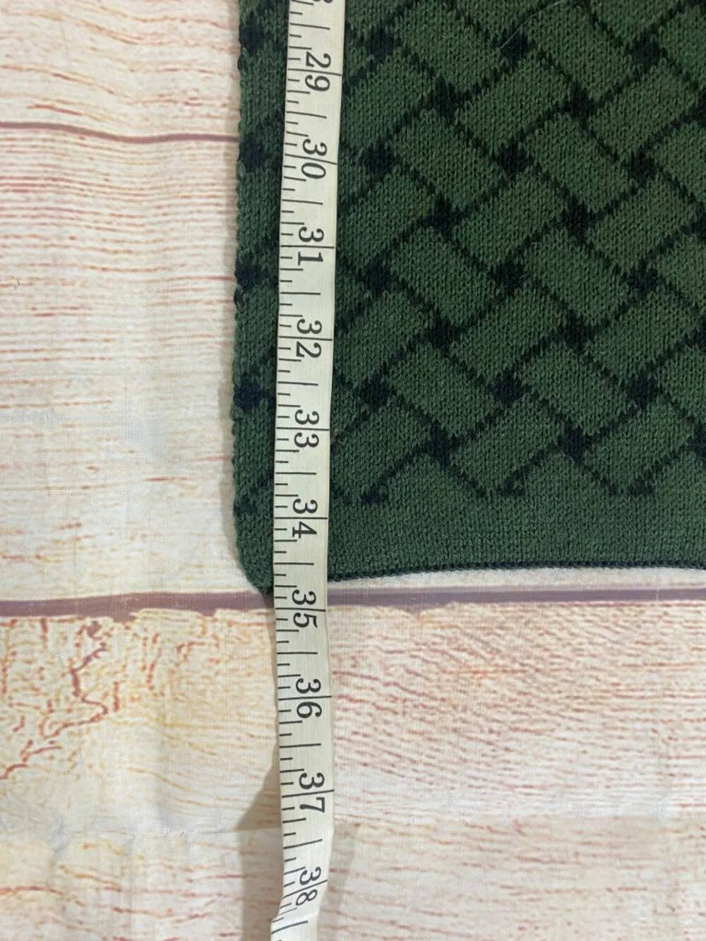 Tele--Strikk Unisex Norweigin Green And Black Patterned Wool Sarf - OS